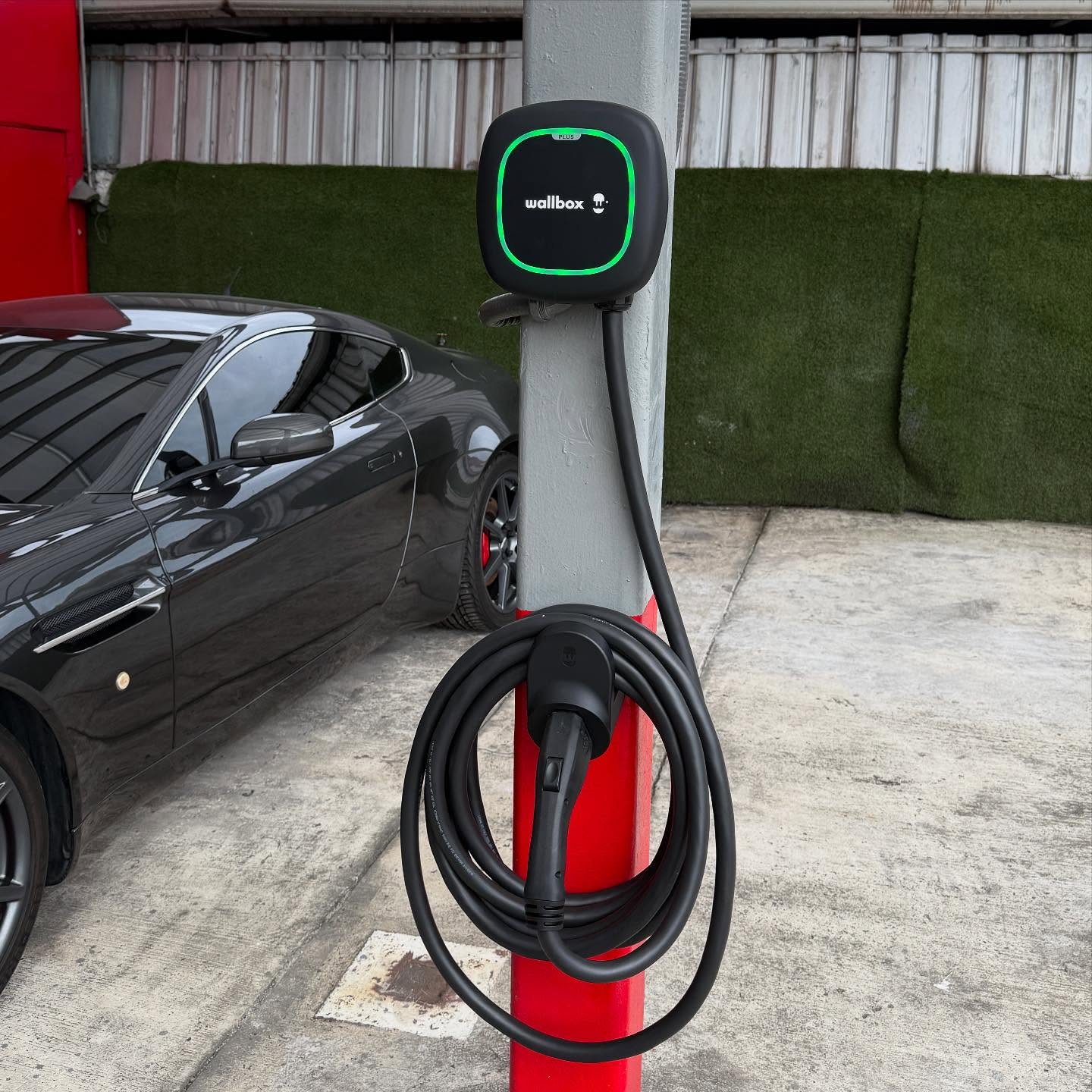 EV Charger instalación AutoMasters Panama
